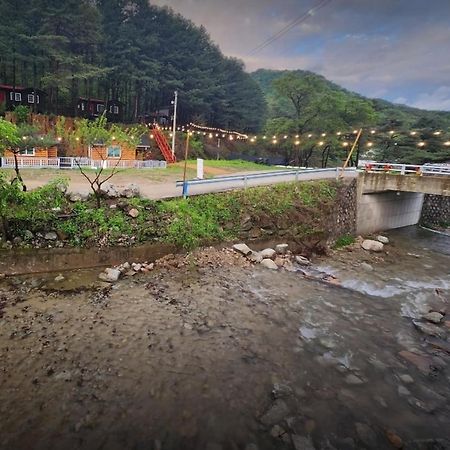 Hongcheon Gongjaksan Recreational Forest Pension Exterior foto