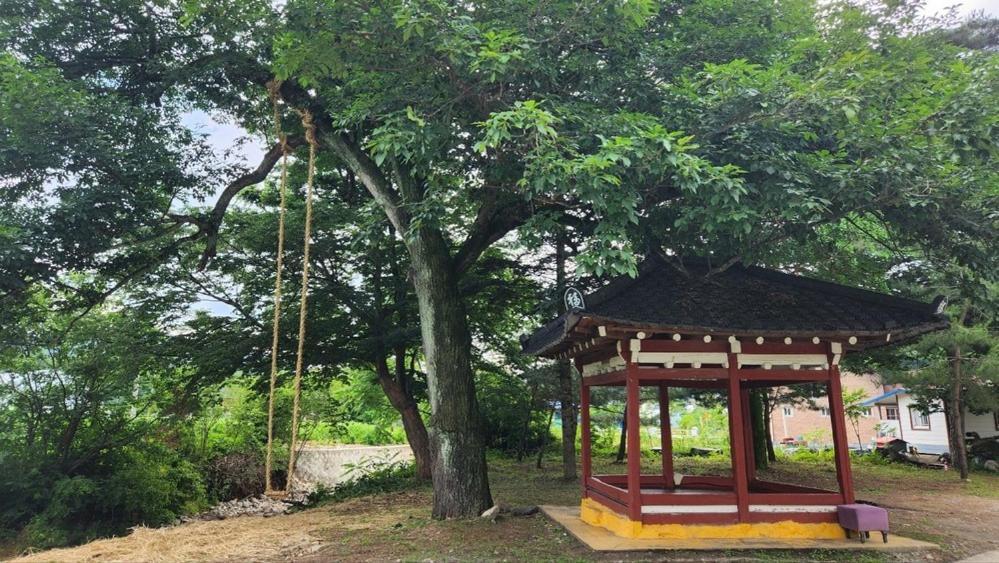 Hongcheon Gongjaksan Recreational Forest Pension Exterior foto